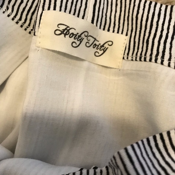 Button down striped skirt - Picture 3 of 3